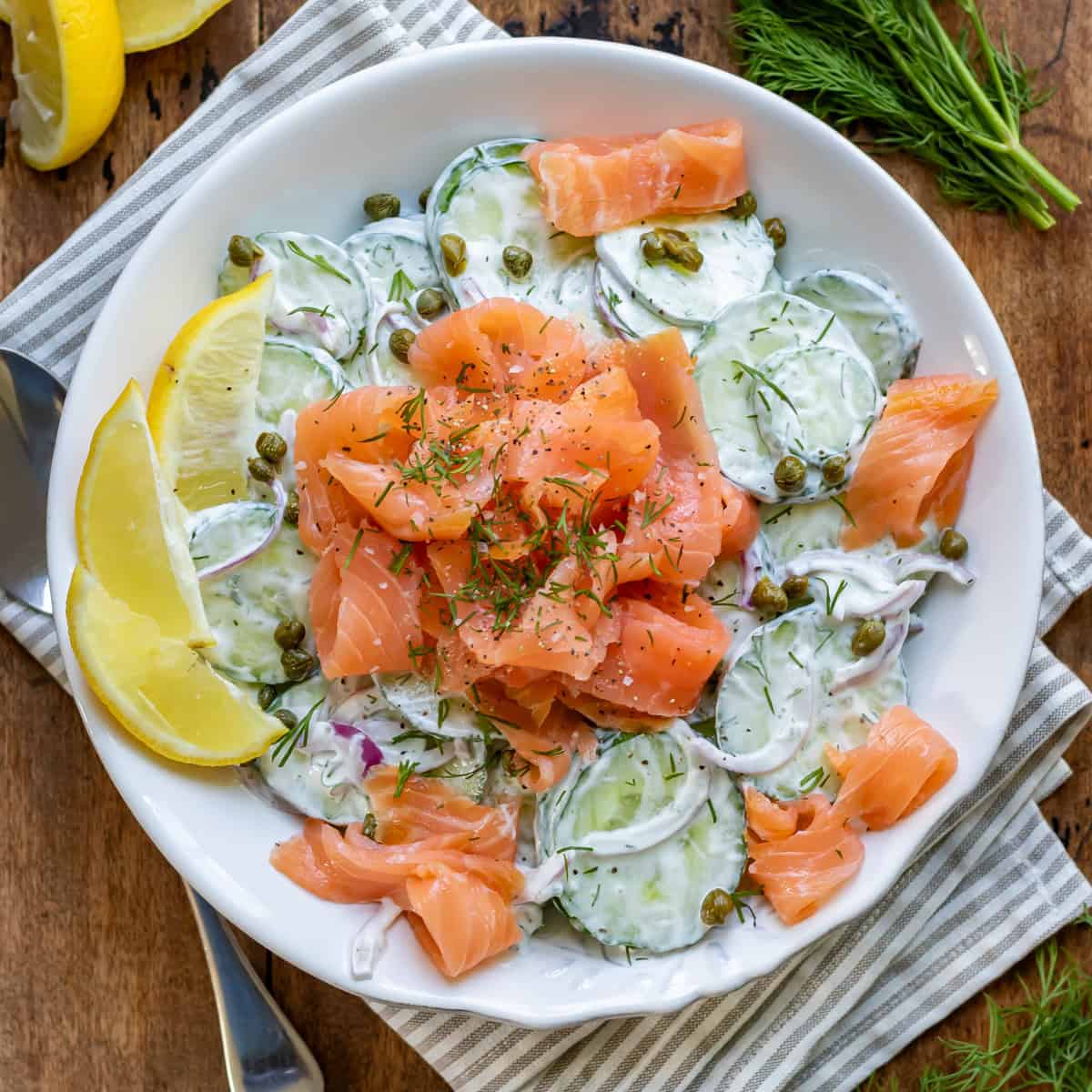 Salata de somon fume 